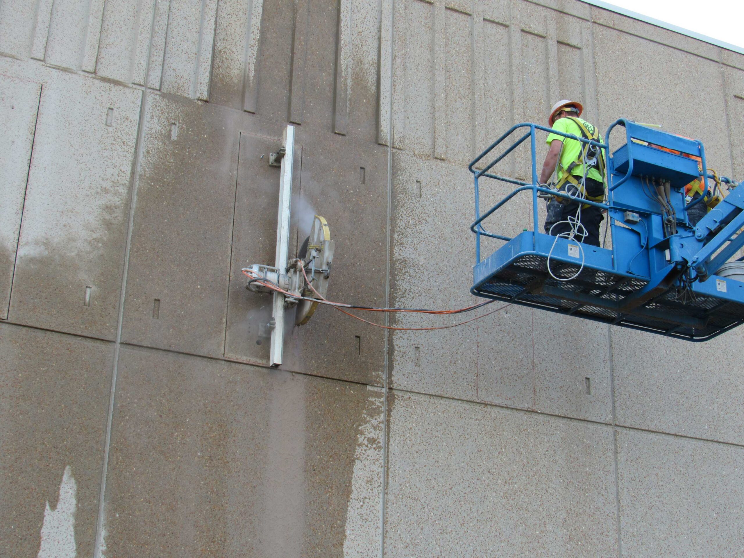 Concrete Wall Sawing